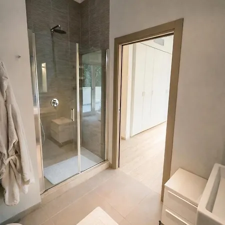 Morin, Dei Marmi * Forte dei Marmi