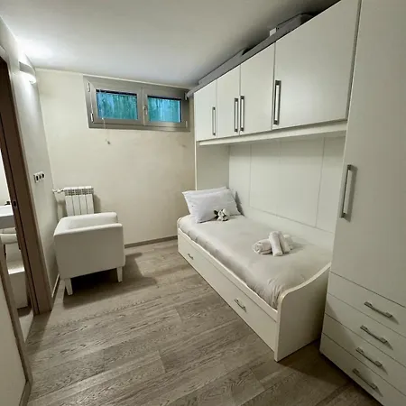 Morin, Dei Marmi Villa *