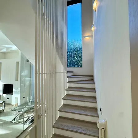 Villa Morin, Dei Marmi *