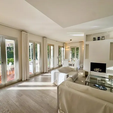 Morin, Dei Marmi Forte dei Marmi