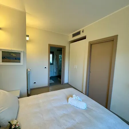 Morin, Dei Marmi Villa *